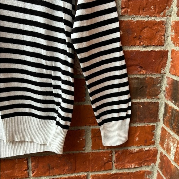 Torrid 1 Womens Black Stripe Lace Shoulder Sweater - Picture 3 of 9